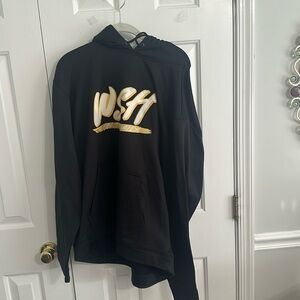 washington hoodie! size XL